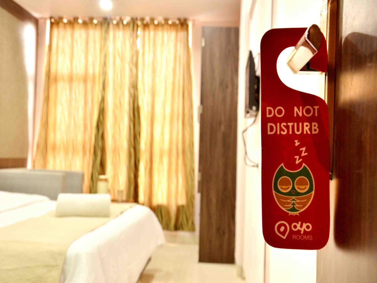 Oyo 2403 Hotel Aamantran Avenue Ujjain Exterior photo